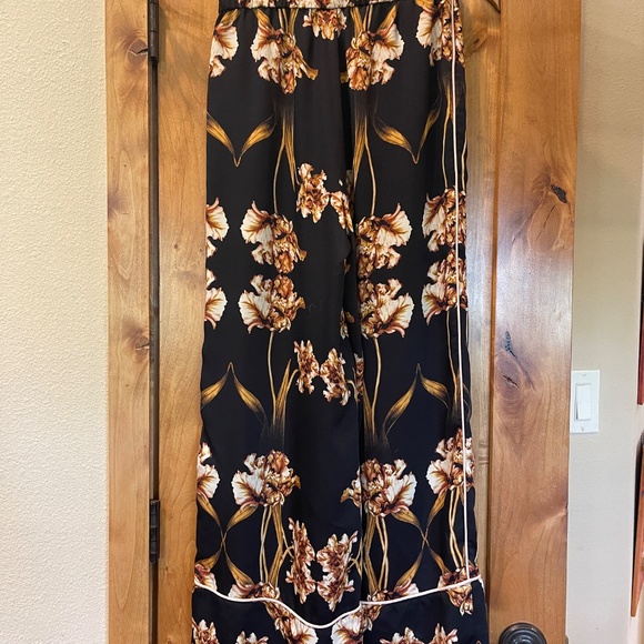 NEW! BcbgMaxazria Black Floral Wide Leg Palazzo Pants Size XS - Picture 5 of 11